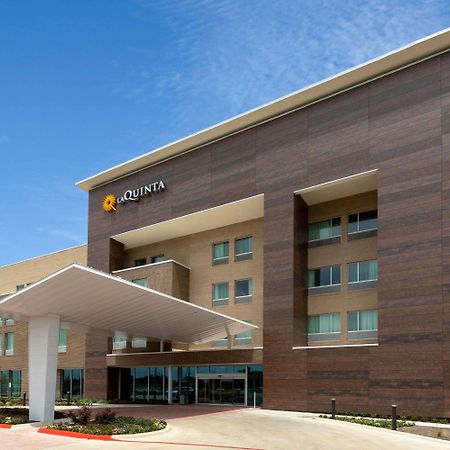 La Quinta Inn & Suites By Wyndham Round Rock Near Kalahari Zewnętrze zdjęcie