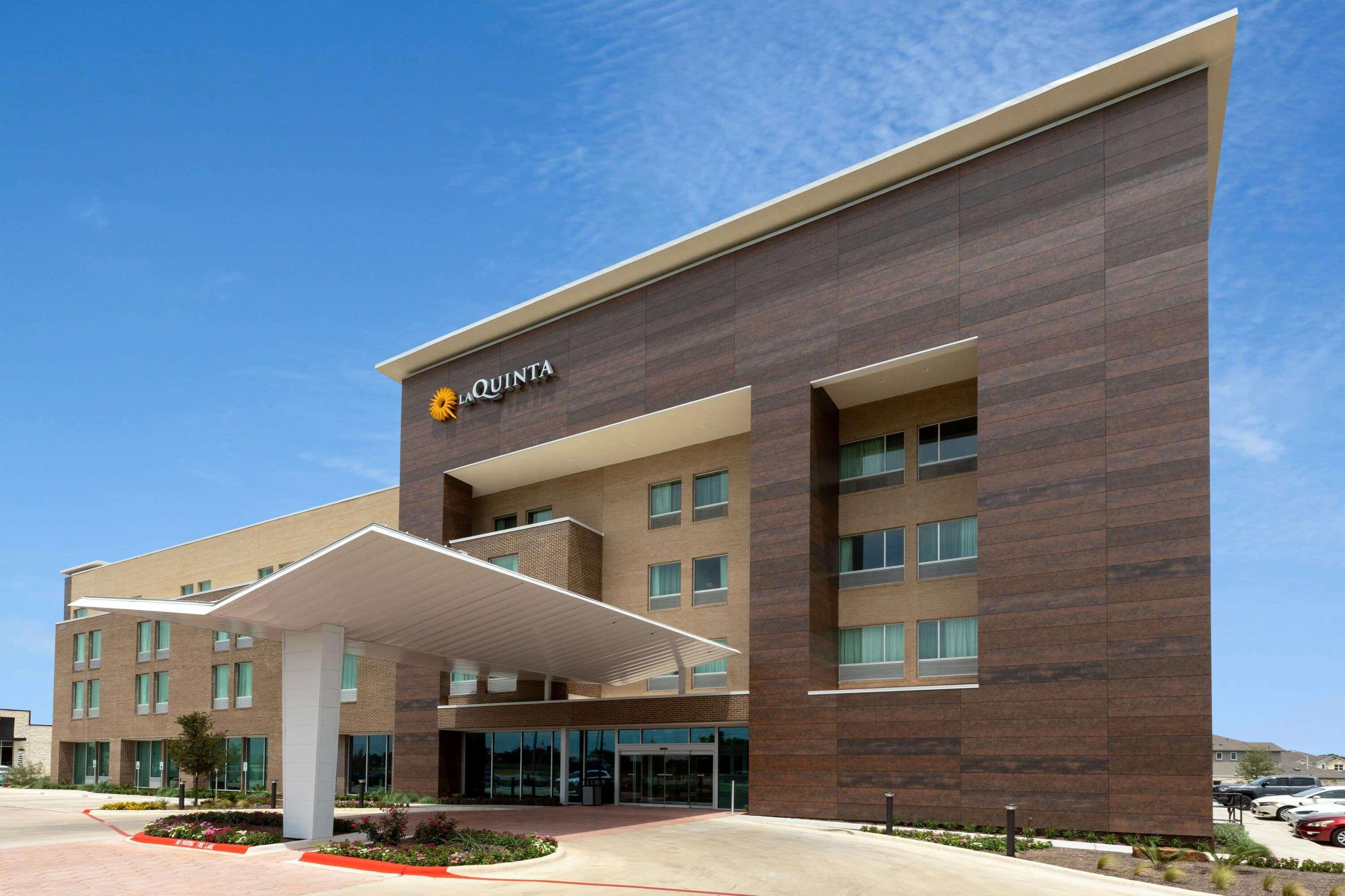La Quinta Inn & Suites By Wyndham Round Rock Near Kalahari Zewnętrze zdjęcie
