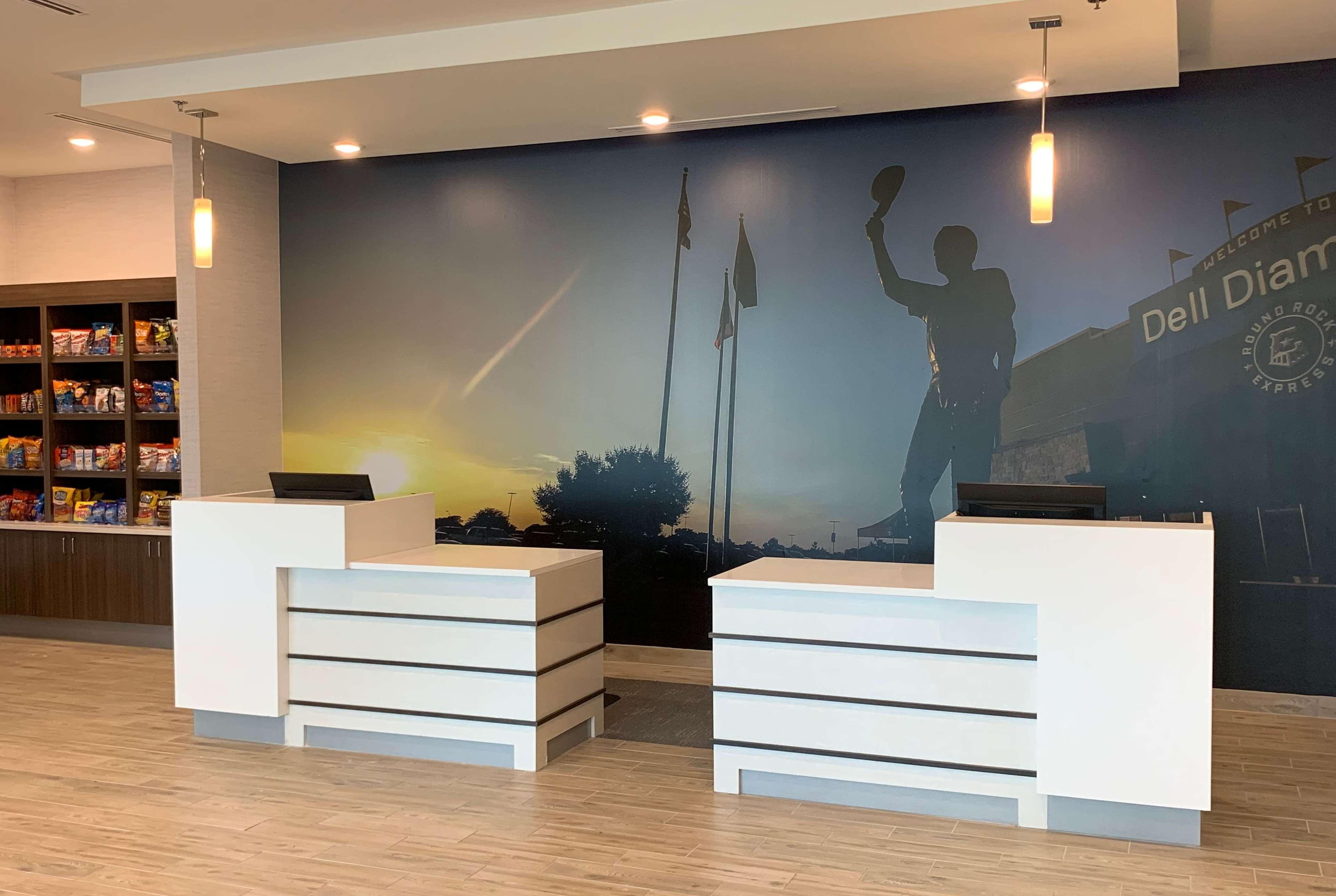 La Quinta Inn & Suites By Wyndham Round Rock Near Kalahari Zewnętrze zdjęcie
