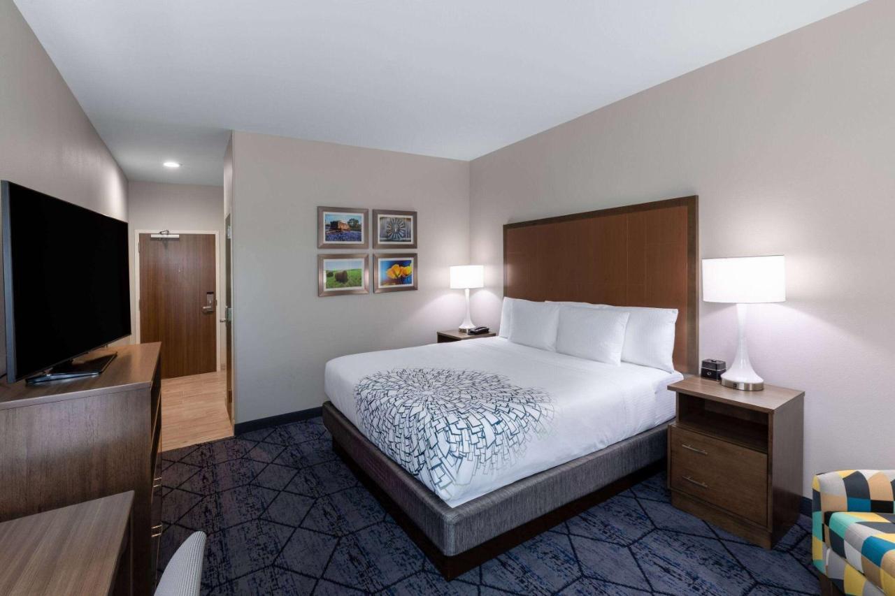 La Quinta Inn & Suites By Wyndham Round Rock Near Kalahari Zewnętrze zdjęcie