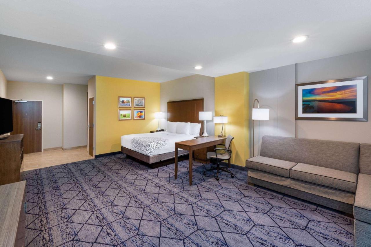 La Quinta Inn & Suites By Wyndham Round Rock Near Kalahari Zewnętrze zdjęcie