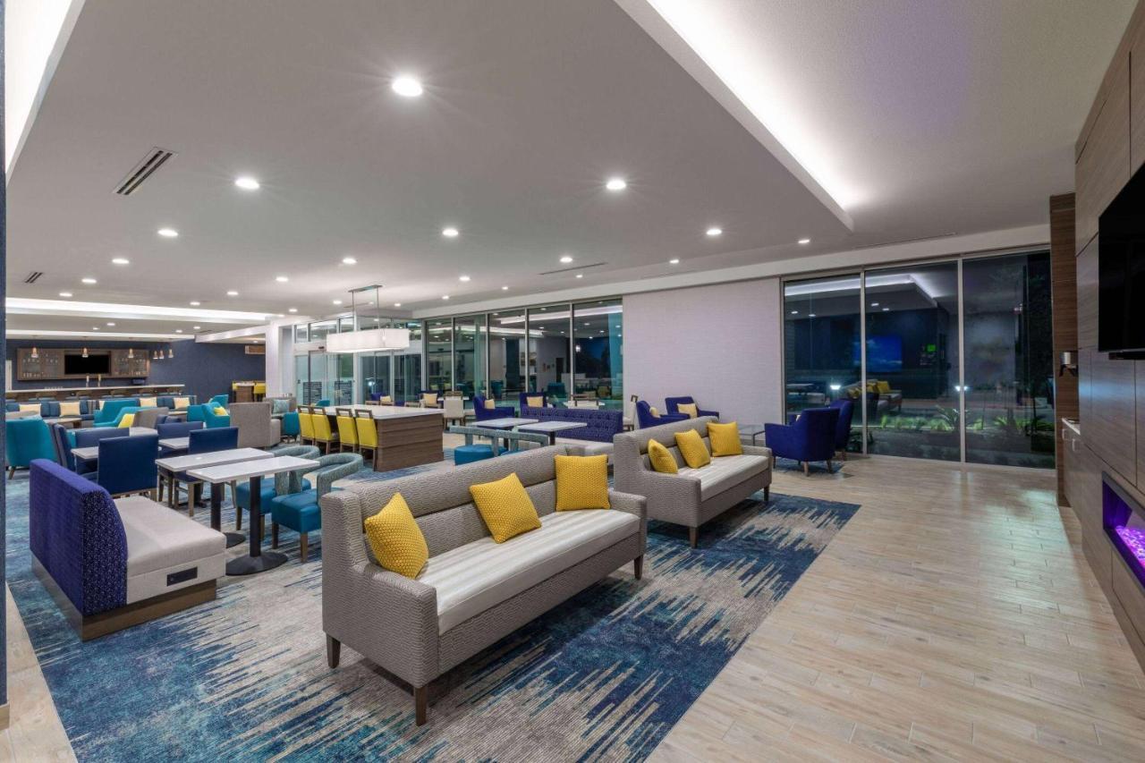 La Quinta Inn & Suites By Wyndham Round Rock Near Kalahari Zewnętrze zdjęcie