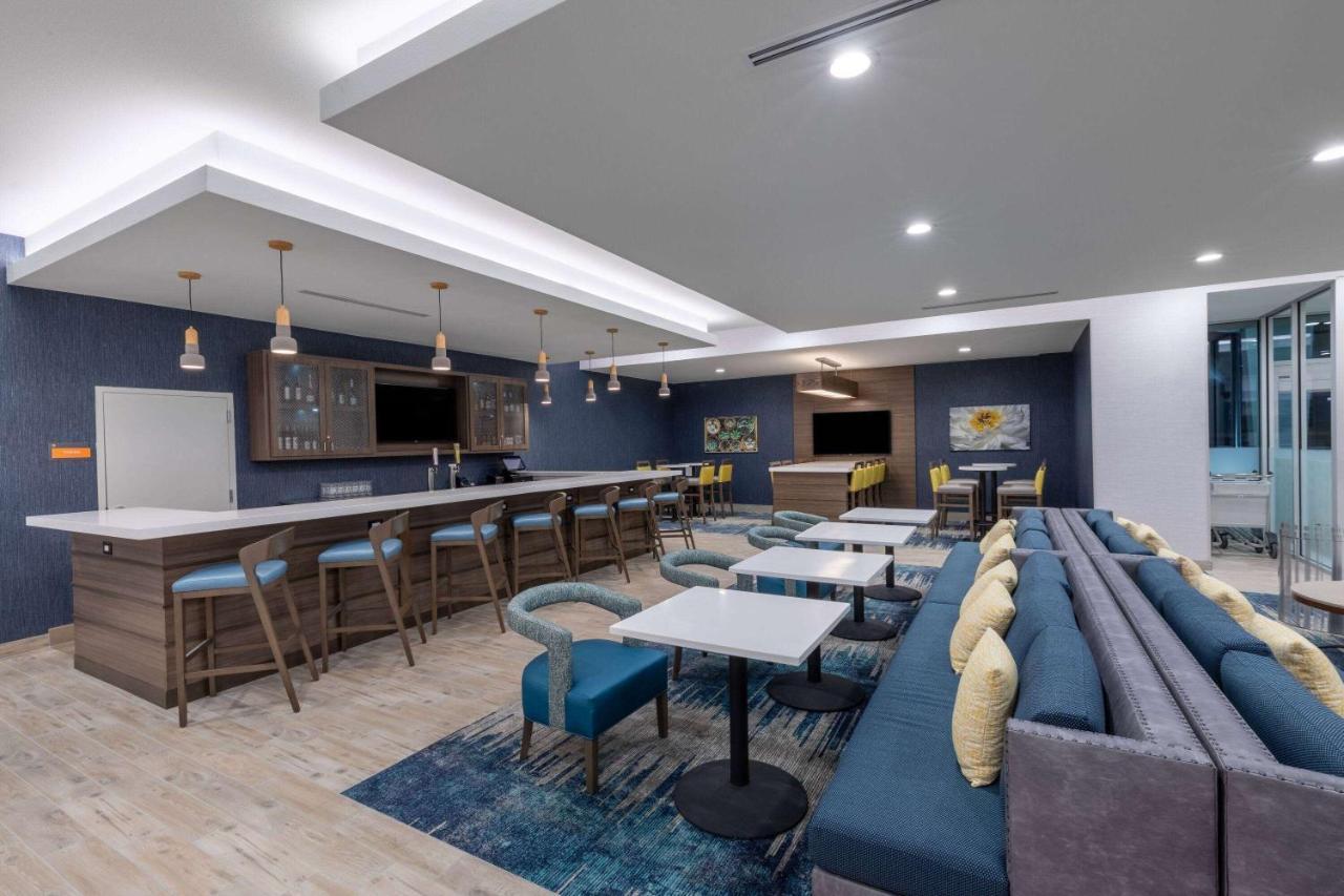 La Quinta Inn & Suites By Wyndham Round Rock Near Kalahari Zewnętrze zdjęcie
